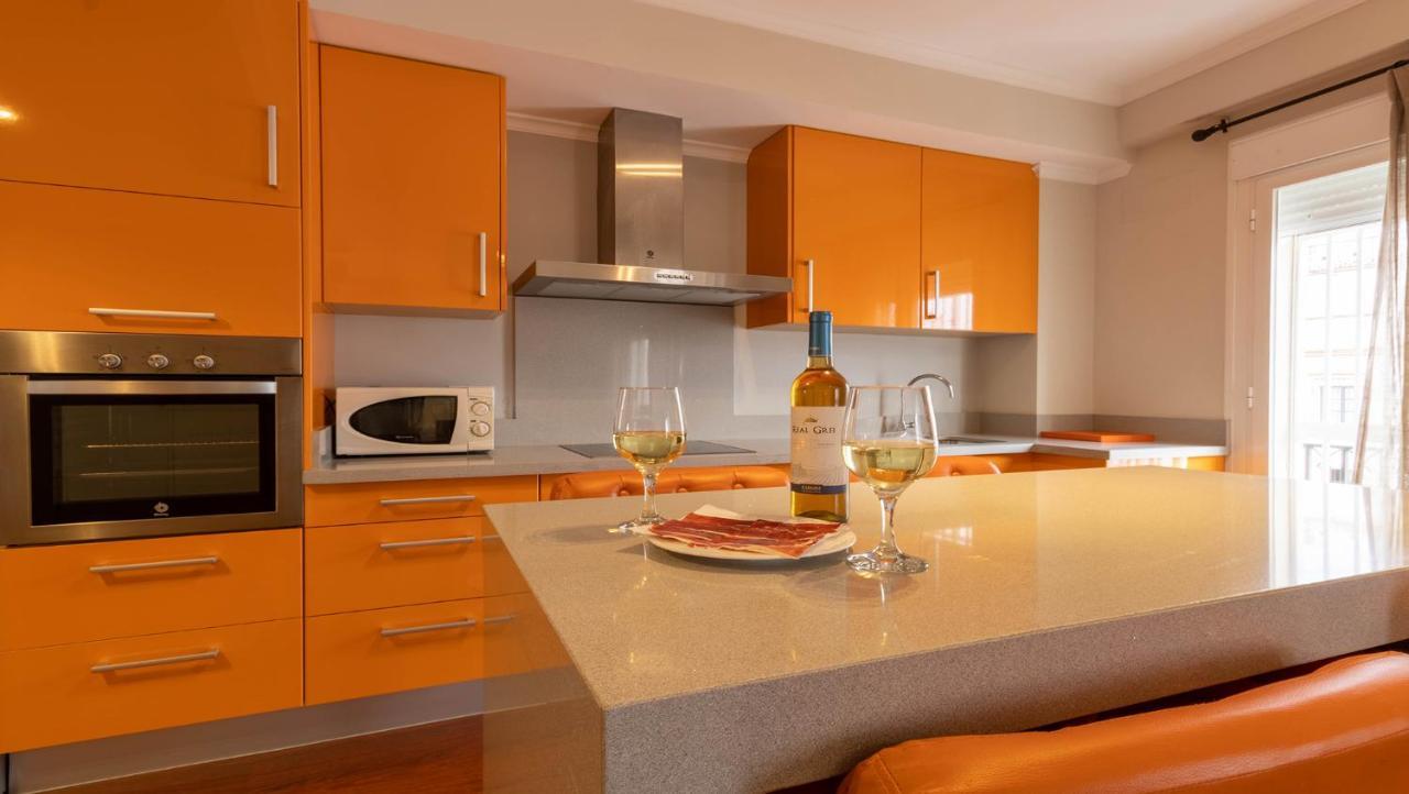 Apartamento Arenal - 3 Habitaciones Seville Luaran gambar