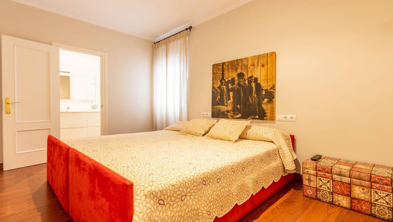 Apartamento Arenal - 3 Habitaciones Seville Luaran gambar